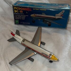 "Vintage United Airlines DC-10 Battery Operated Toy Plane - McDonnell Douglas!
